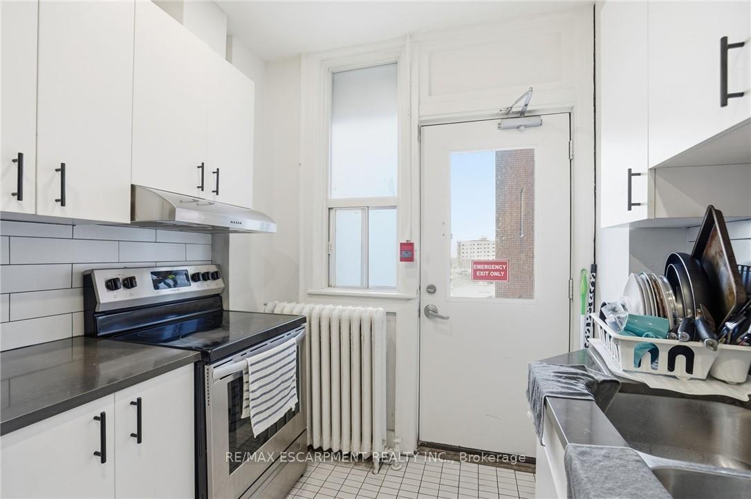 Photo 10 of Unit 303, 63 John Street S, Hamilton, Corktown — HOMEH