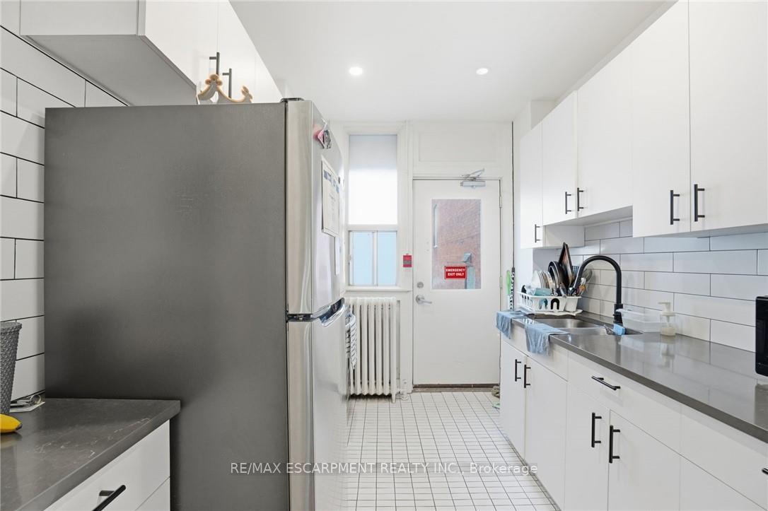 Photo 12 of Unit 303, 63 John Street S, Hamilton, Corktown — HOMEH