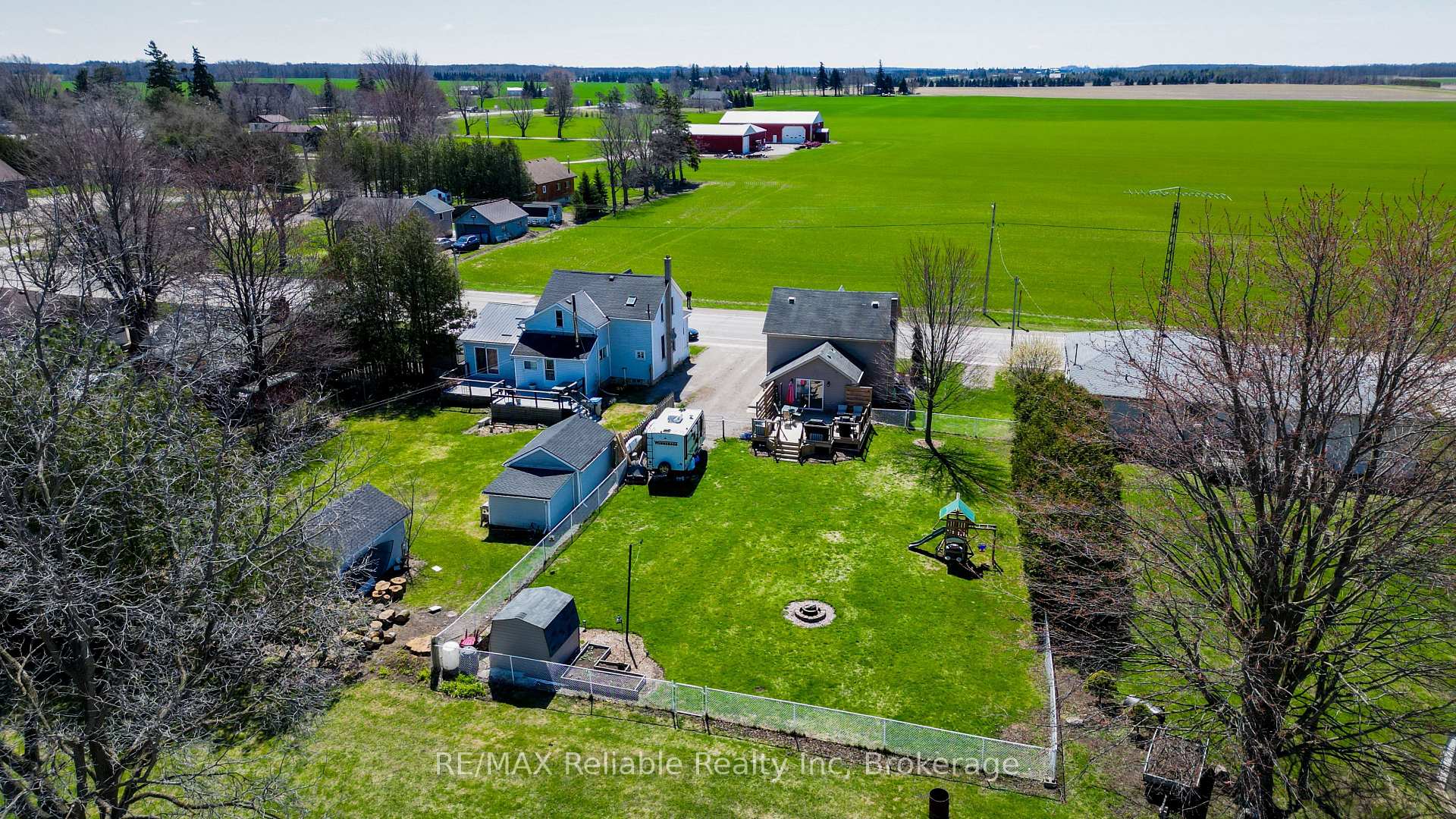 Photo 5 of 40 Mill Road W, Bluewater — HOMEH