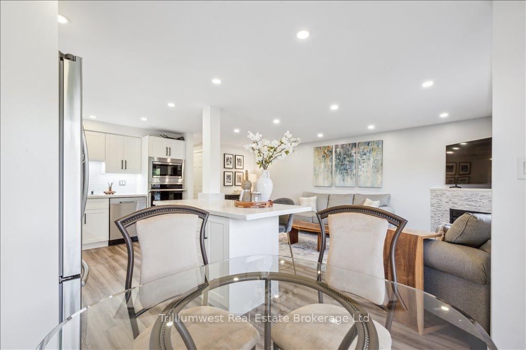 Photo 15 of 12 Sullivan Crescent, Guelph, Willow West/Sugarbush/West Acres — HOMEH