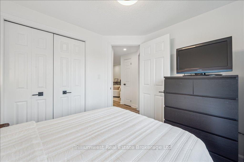 Photo 19 of 12 Sullivan Crescent, Guelph, Willow West/Sugarbush/West Acres — HOMEH