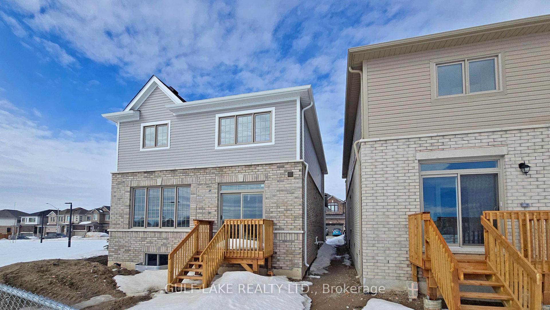 Photo 5 of 18 Phoenix Boulevard, Barrie, Rural Barrie Southeast — HOMEH