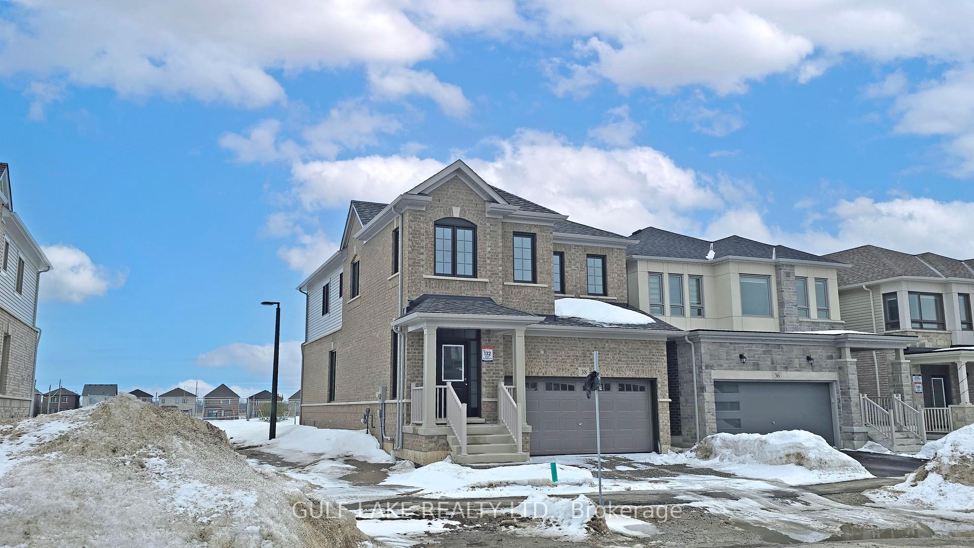 Photo 2 of 38 Phoenix Boulevard, Barrie, Rural Barrie Southeast — HOMEH