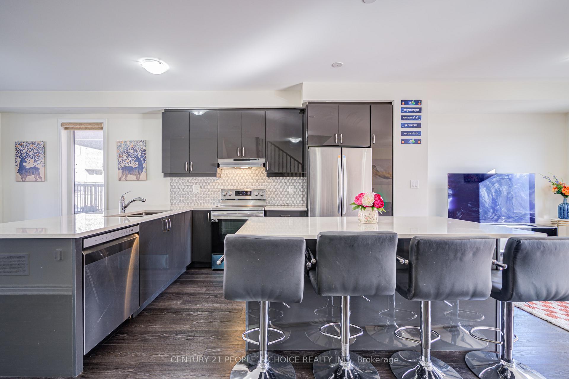 Photo 33 of 3322 Thunderbird Promenade, Pickering, Rural Pickering — HOMEH