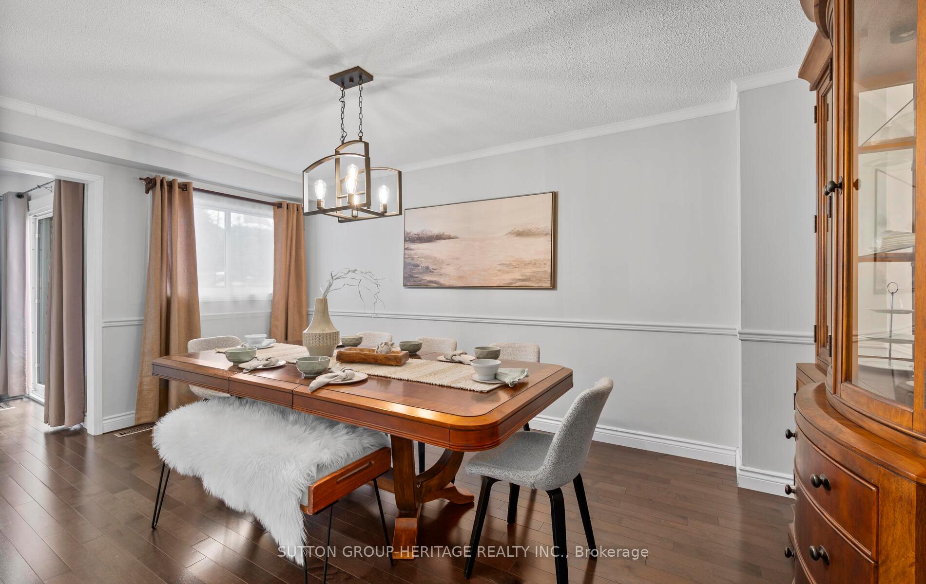 Photo 8 of 29 Plowman Drive, Ajax, Central — HOMEH