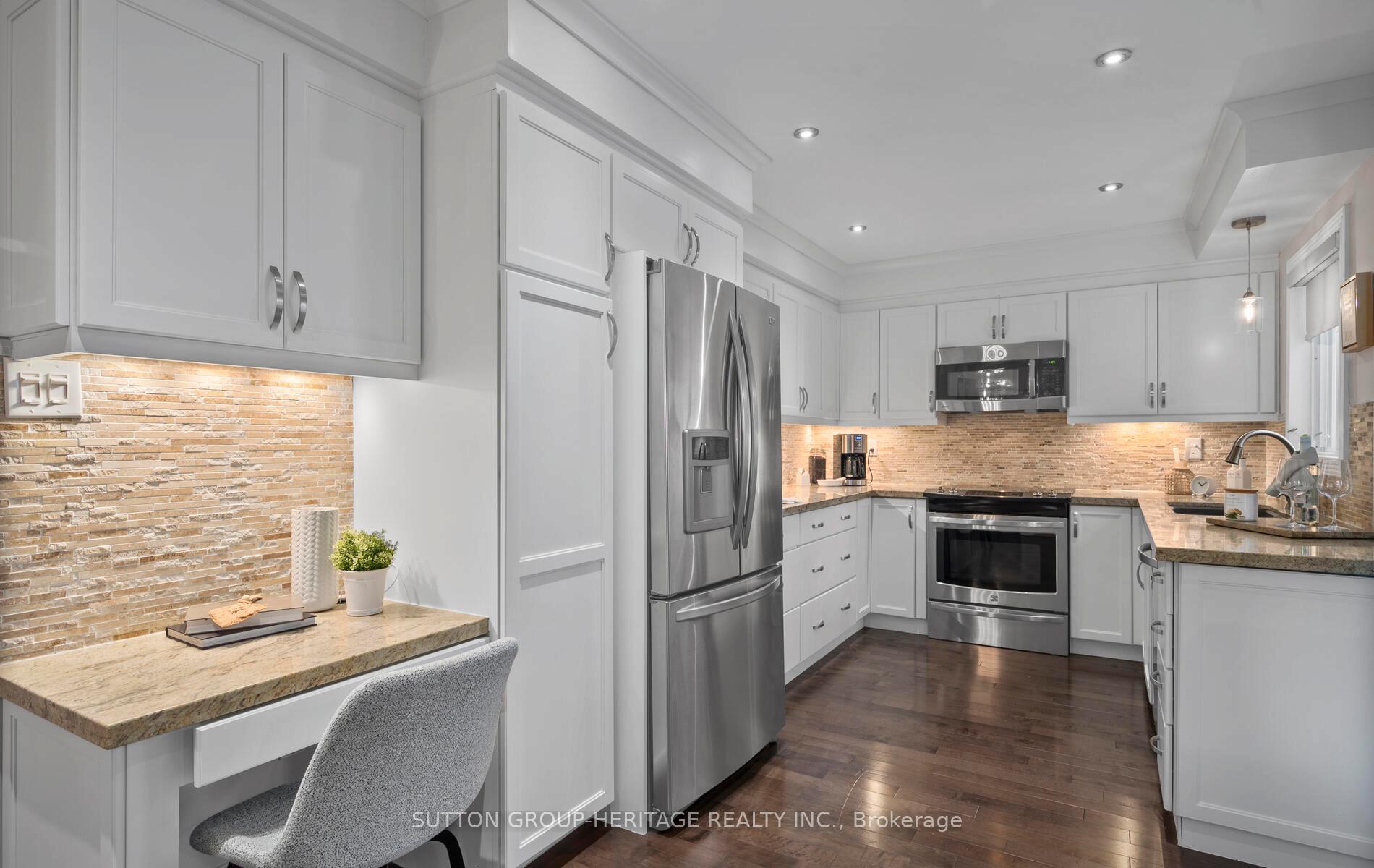 Photo 11 of 29 Plowman Drive, Ajax, Central — HOMEH