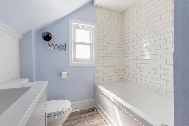 Photo 92 of 192 Campbell Avenue, Hamilton, Crown Point — HOMEH