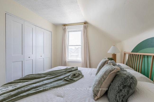 Photo 73 of 192 Campbell Avenue, Hamilton, Crown Point — HOMEH