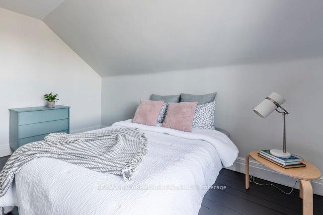 Photo 77 of 192 Campbell Avenue, Hamilton, Crown Point — HOMEH