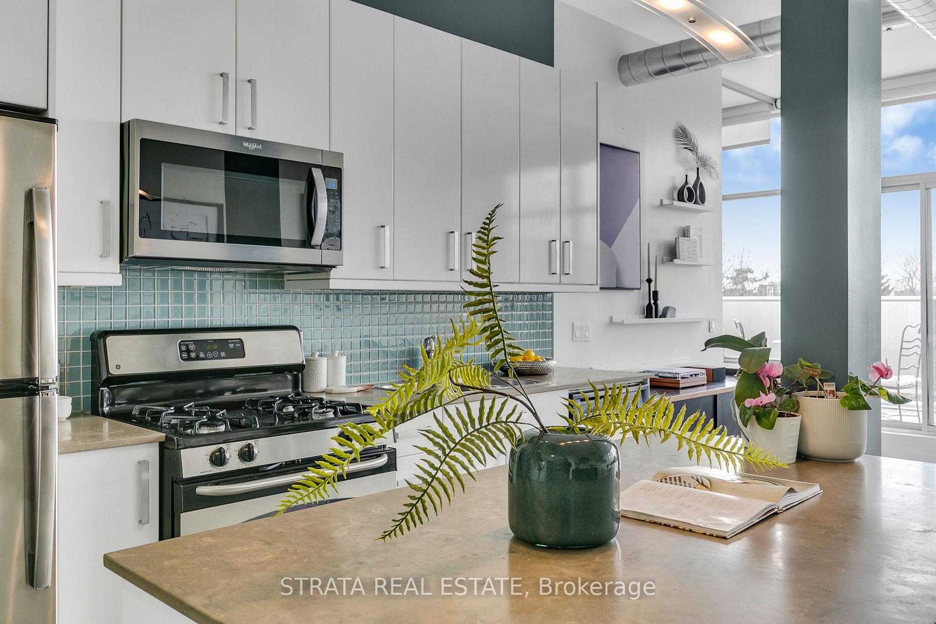 Photo 14 of Unit 503, 952 Kingston Road, Toronto, East End-Danforth — HOMEH