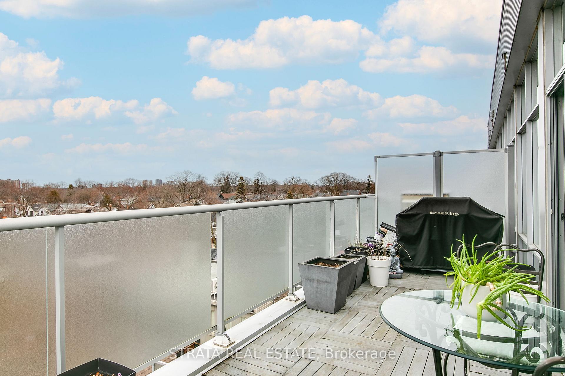 Photo 32 of Unit 503, 952 Kingston Road, Toronto, East End-Danforth — HOMEH