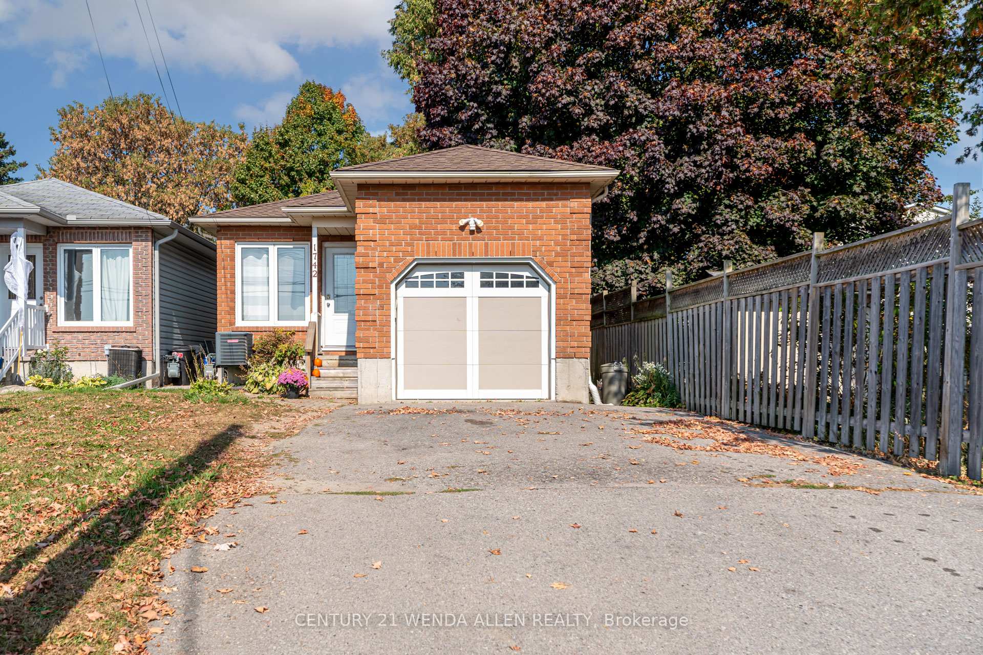 Front of 1742 Nash Road