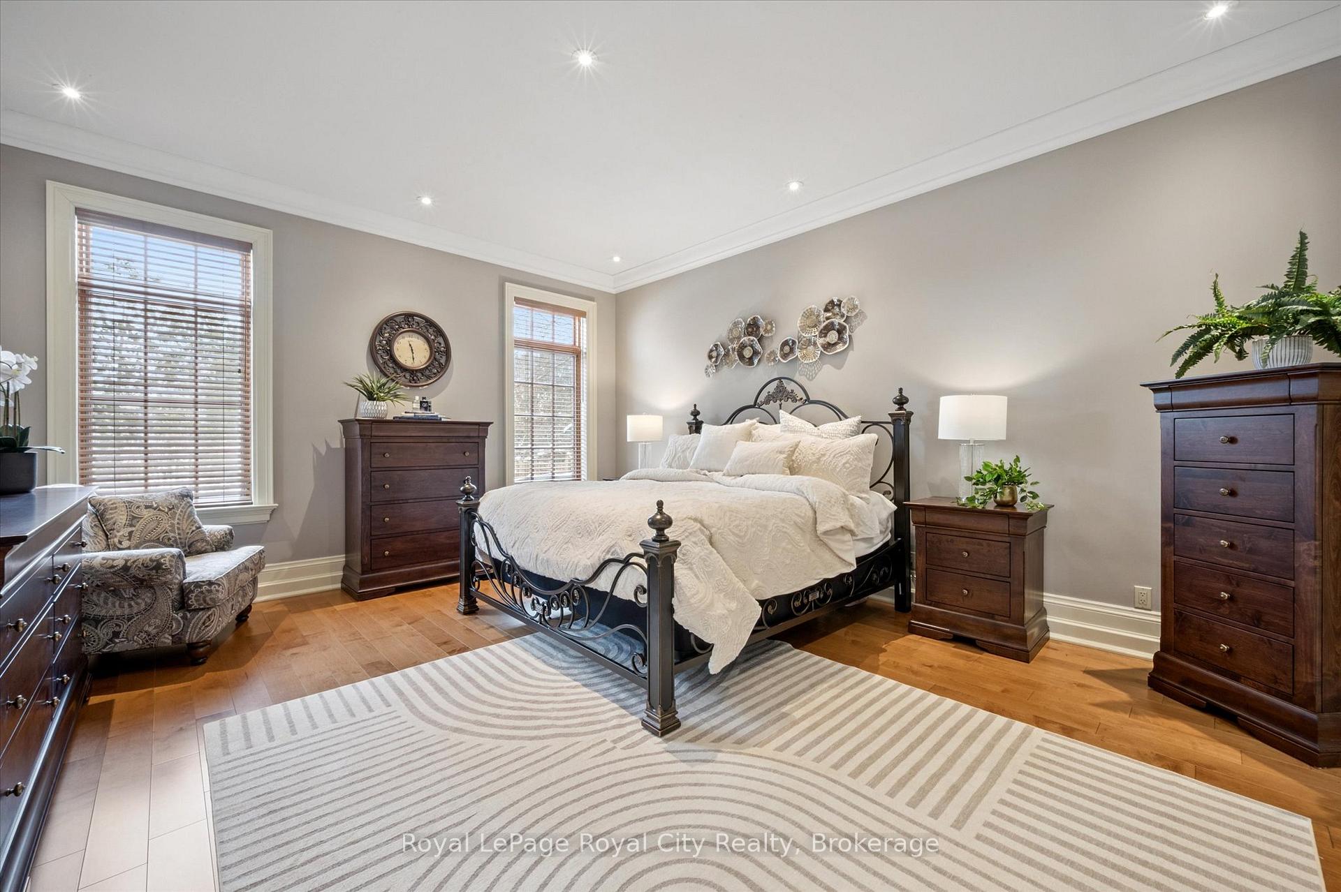 Photo 17 of 63 Metcalfe Street, Guelph, St. George's — HOMEH