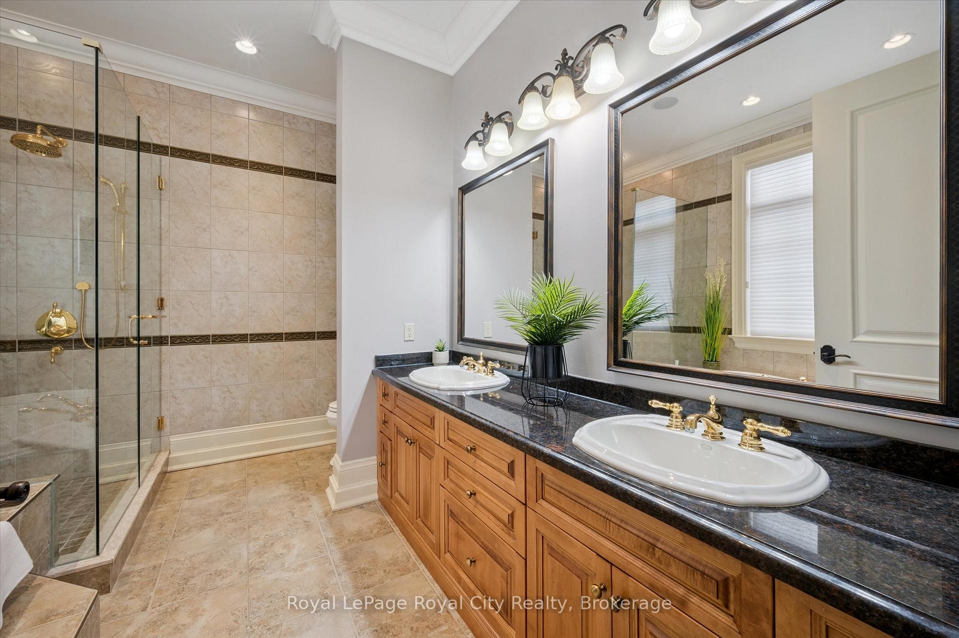Photo 19 of 63 Metcalfe Street, Guelph, St. George's — HOMEH