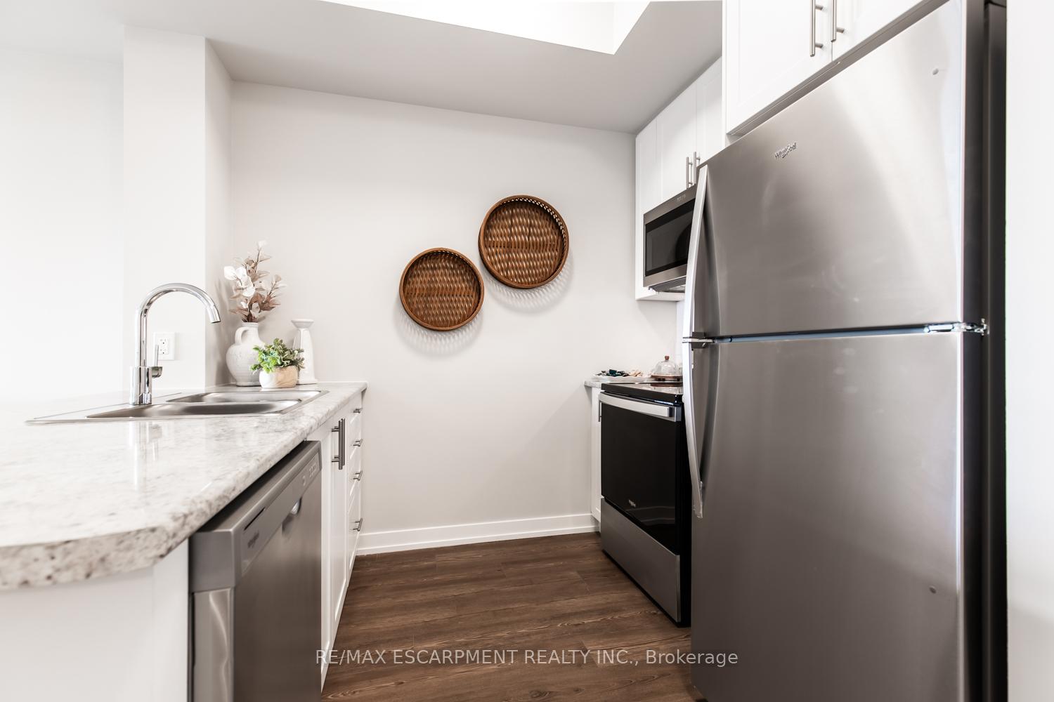 Photo 6 of Unit 505, 870 Queenston Road, Hamilton, Stoney Creek — HOMEH