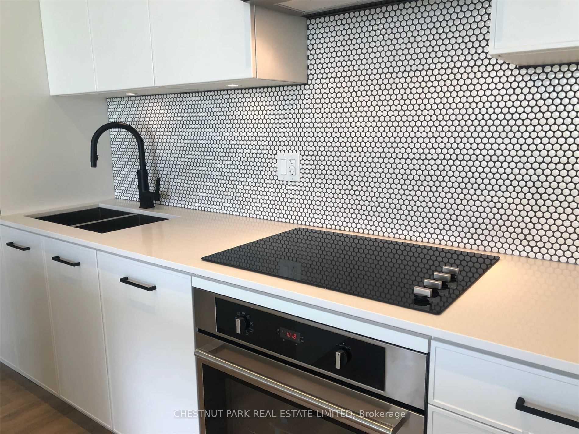 Photo 2 of Unit 610, 899 Queen Street E, Toronto, South Riverdale — HOMEH