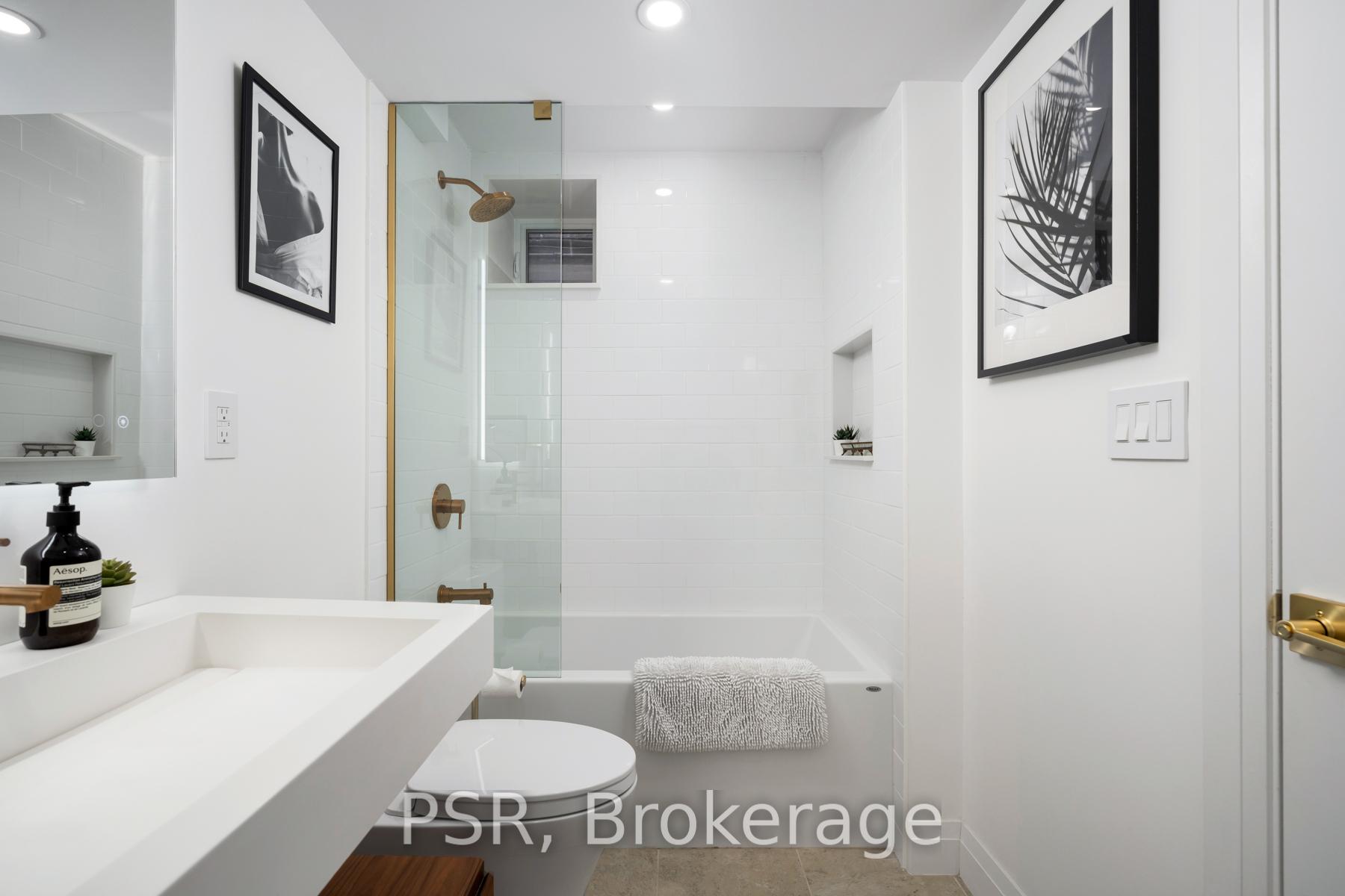 Photo 35 of 328 Logan Avenue, Toronto, South Riverdale — HOMEH