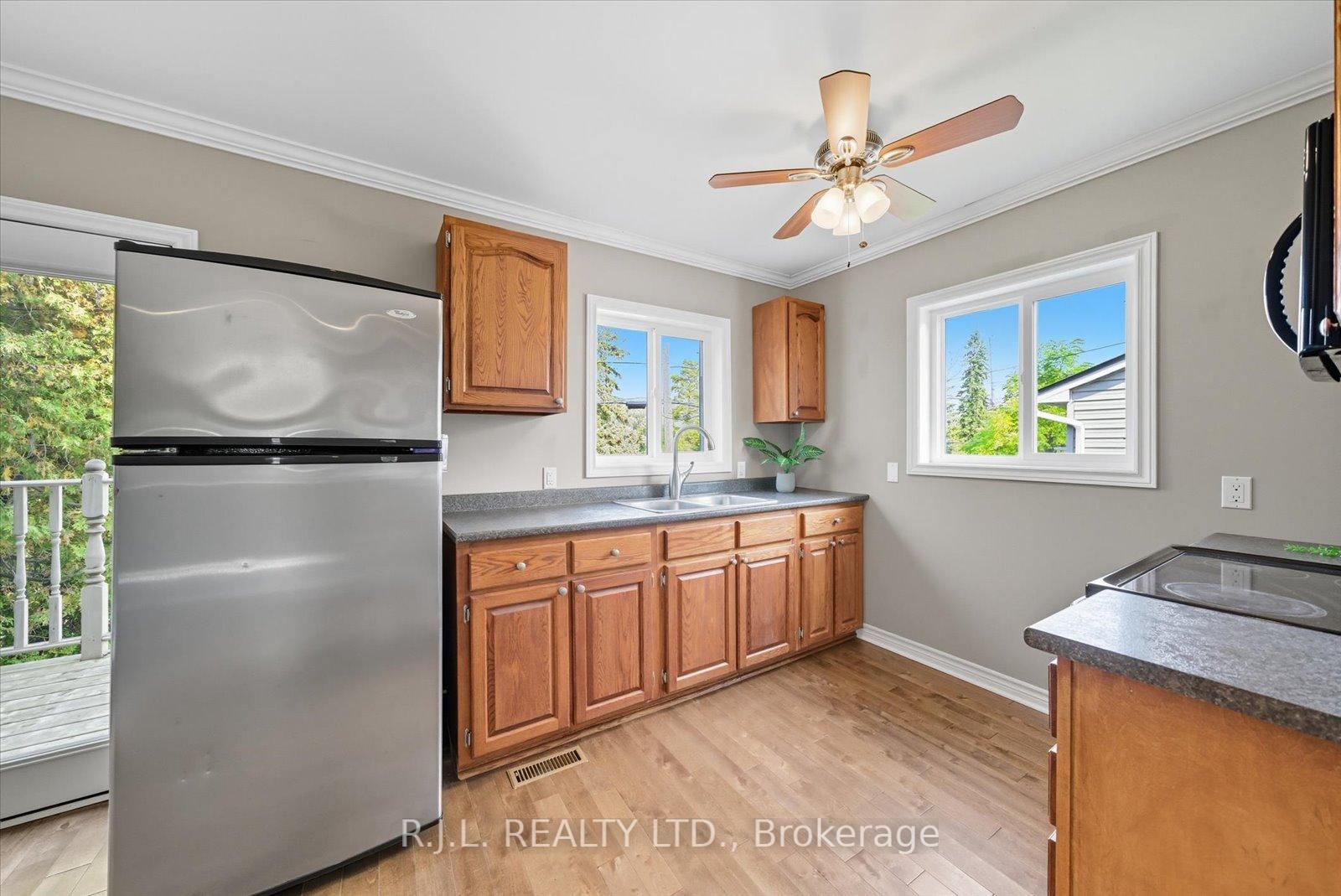 Photo 9 of 178 Platten Boulevard, Scugog, Rural Scugog — HOMEH