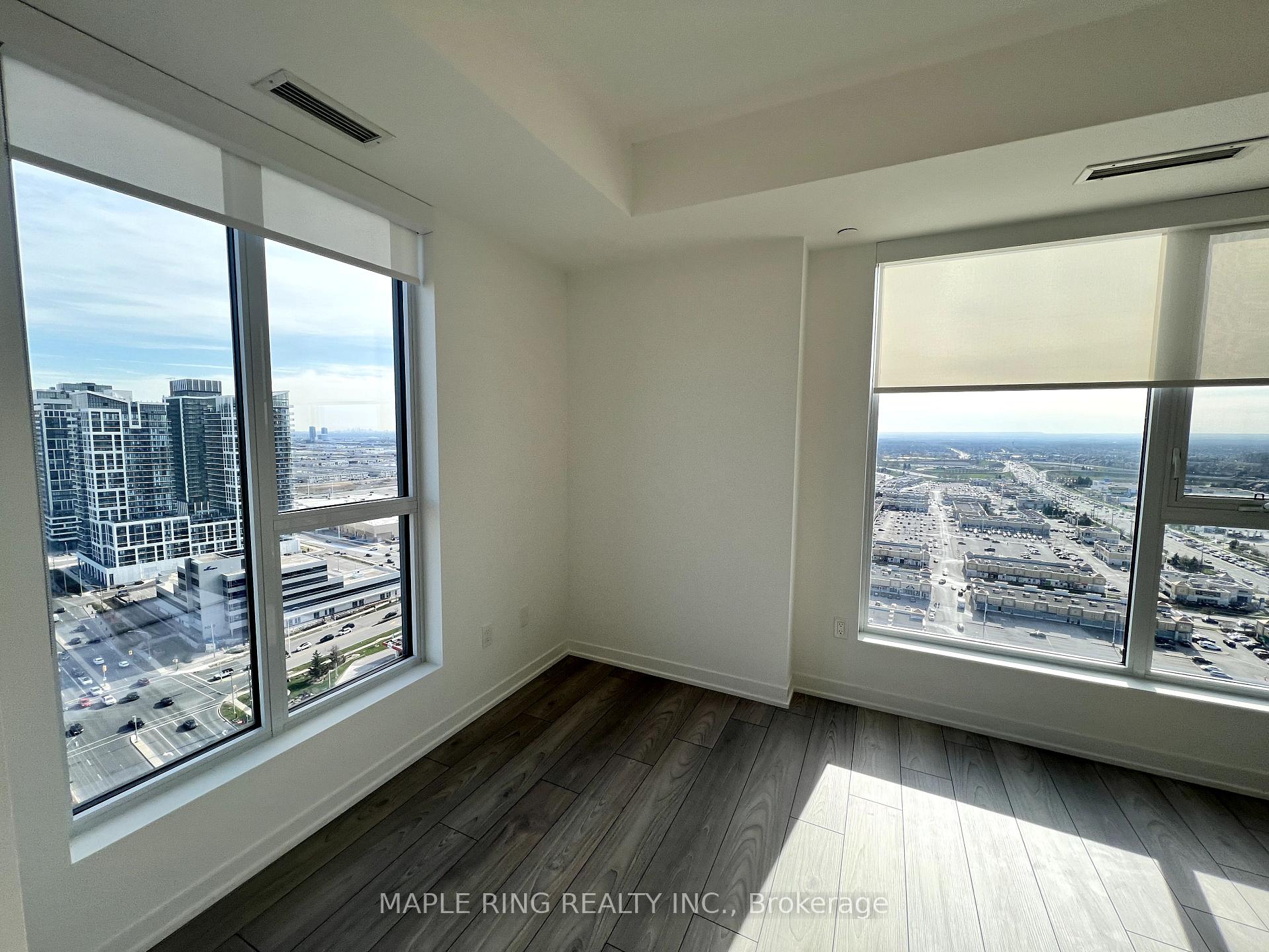 Photo 6 of Unit 2420, 10 Abeja Street, Vaughan, Concord — HOMEH