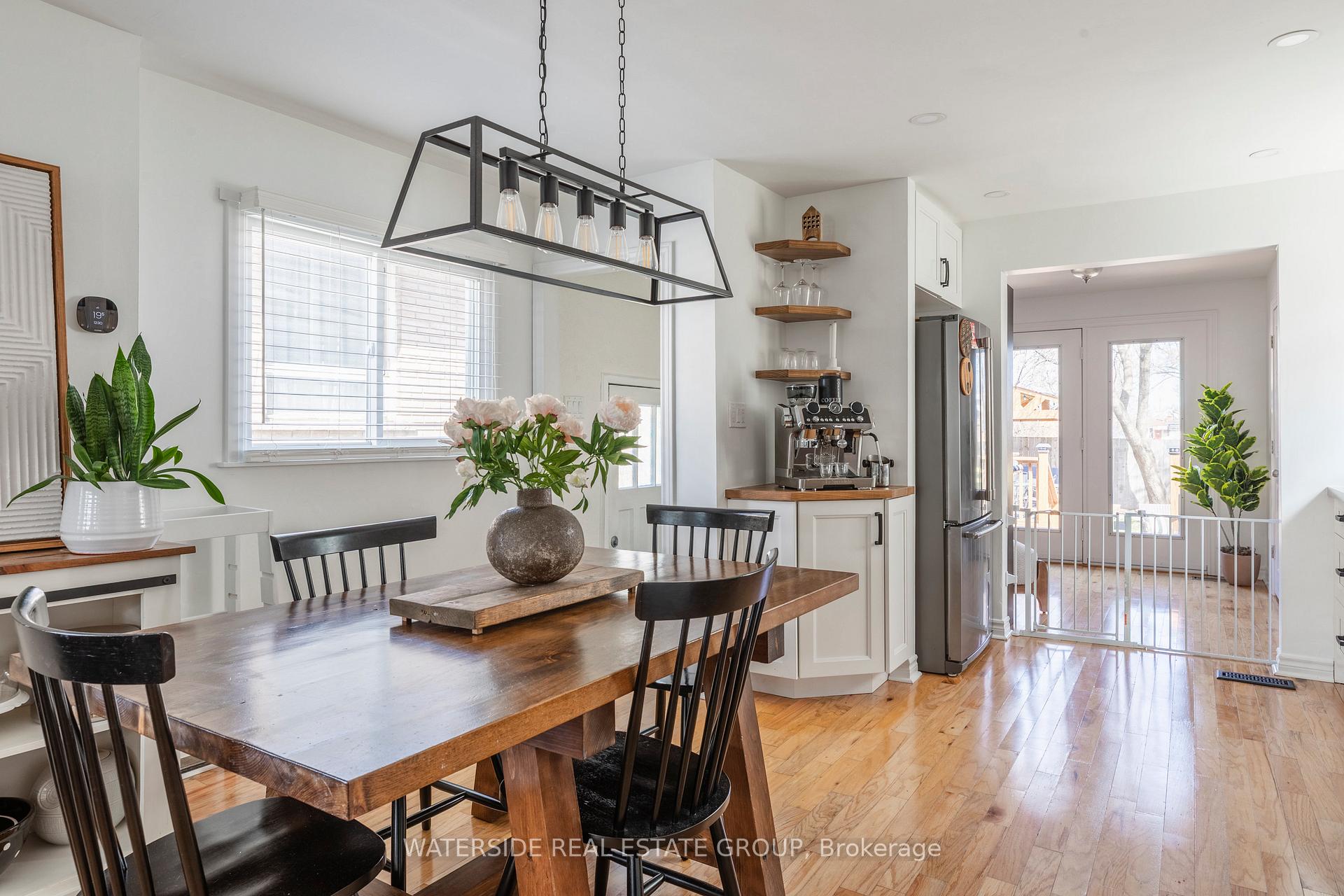 Photo 2 of 267 Britannia Avenue, Hamilton, Homeside — HOMEH