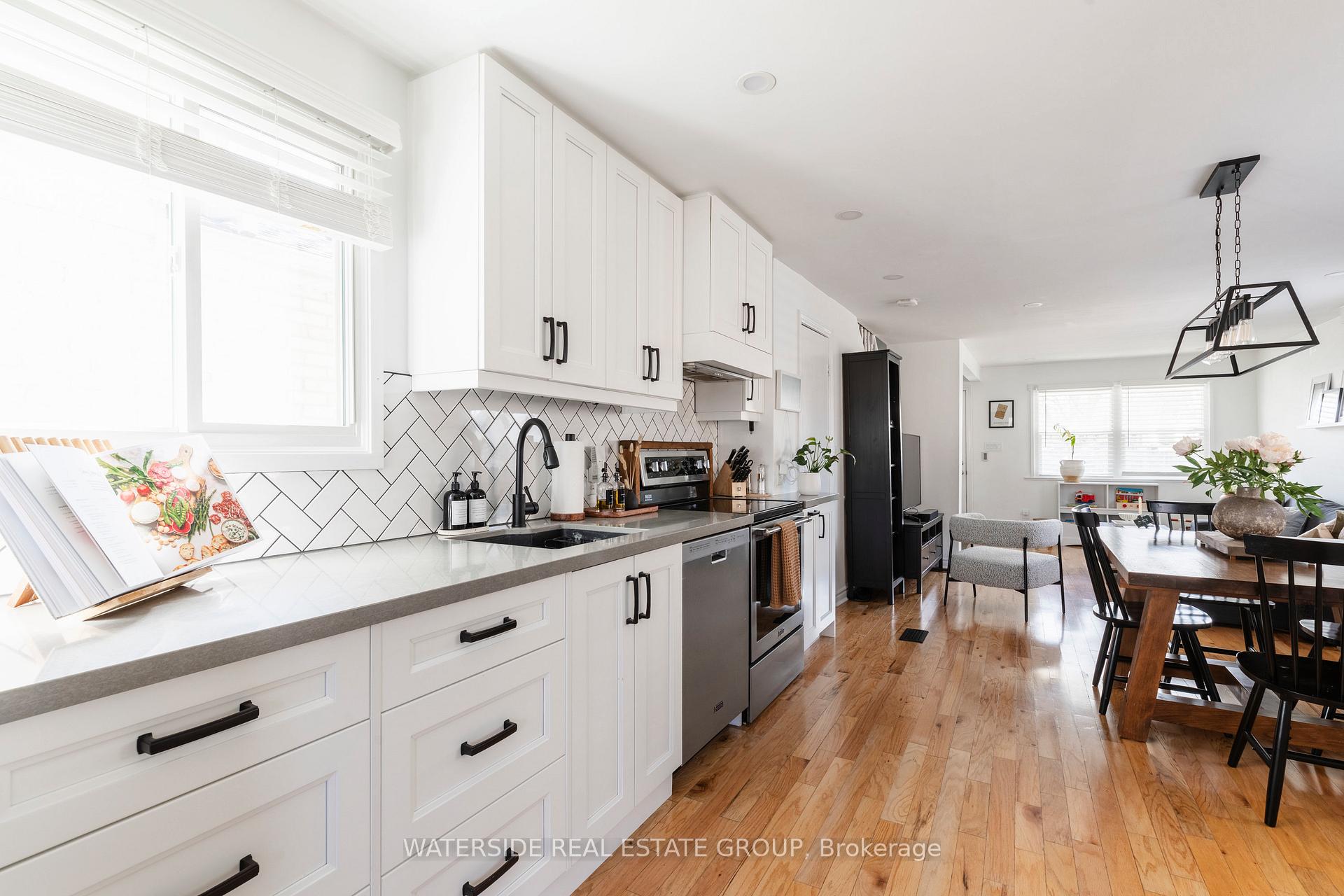 Photo 3 of 267 Britannia Avenue, Hamilton, Homeside — HOMEH