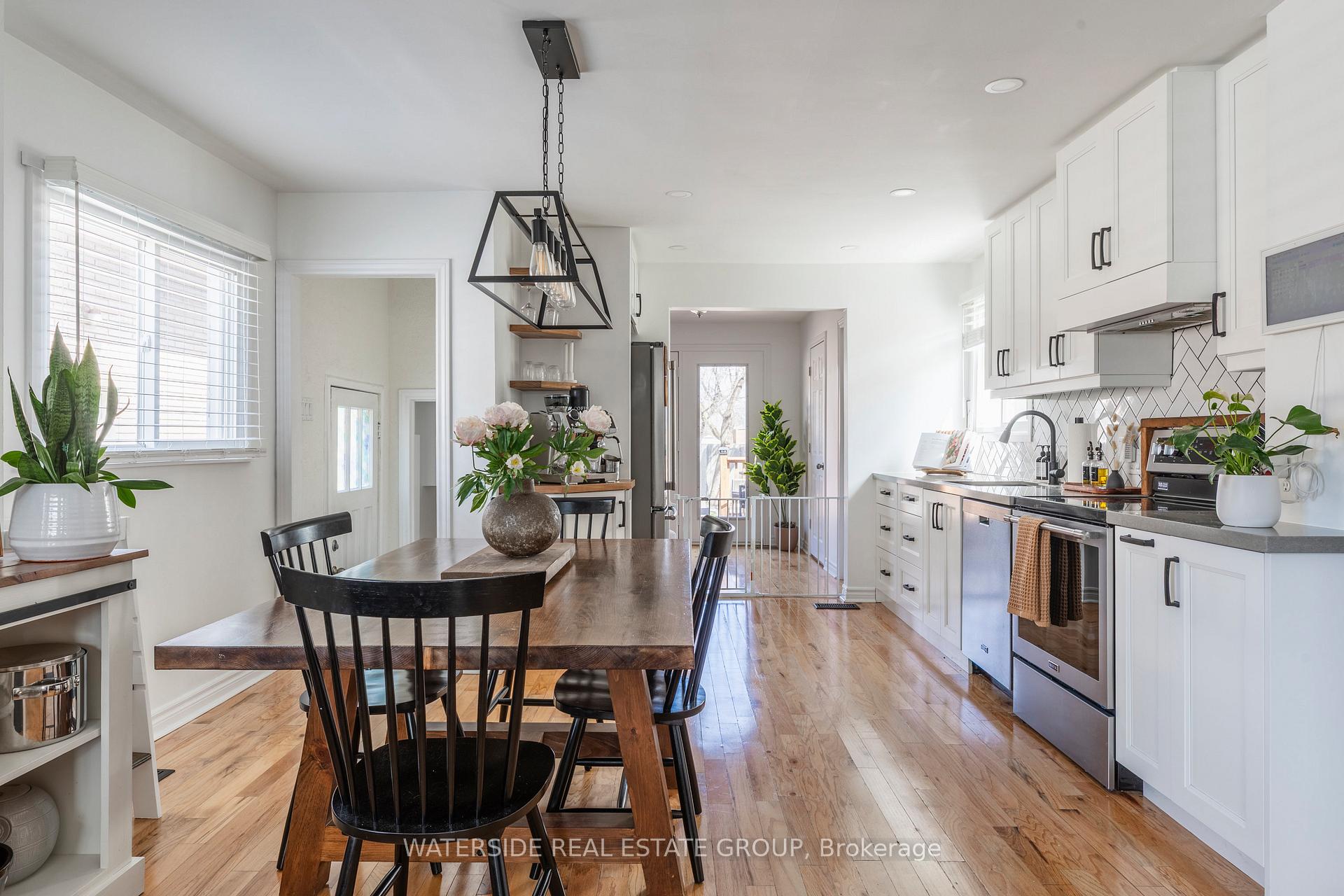 Photo 6 of 267 Britannia Avenue, Hamilton, Homeside — HOMEH
