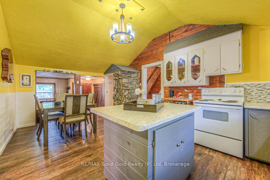 Photo 6 of 5995 Deborah Glaister Line, Wellesley — HOMEH