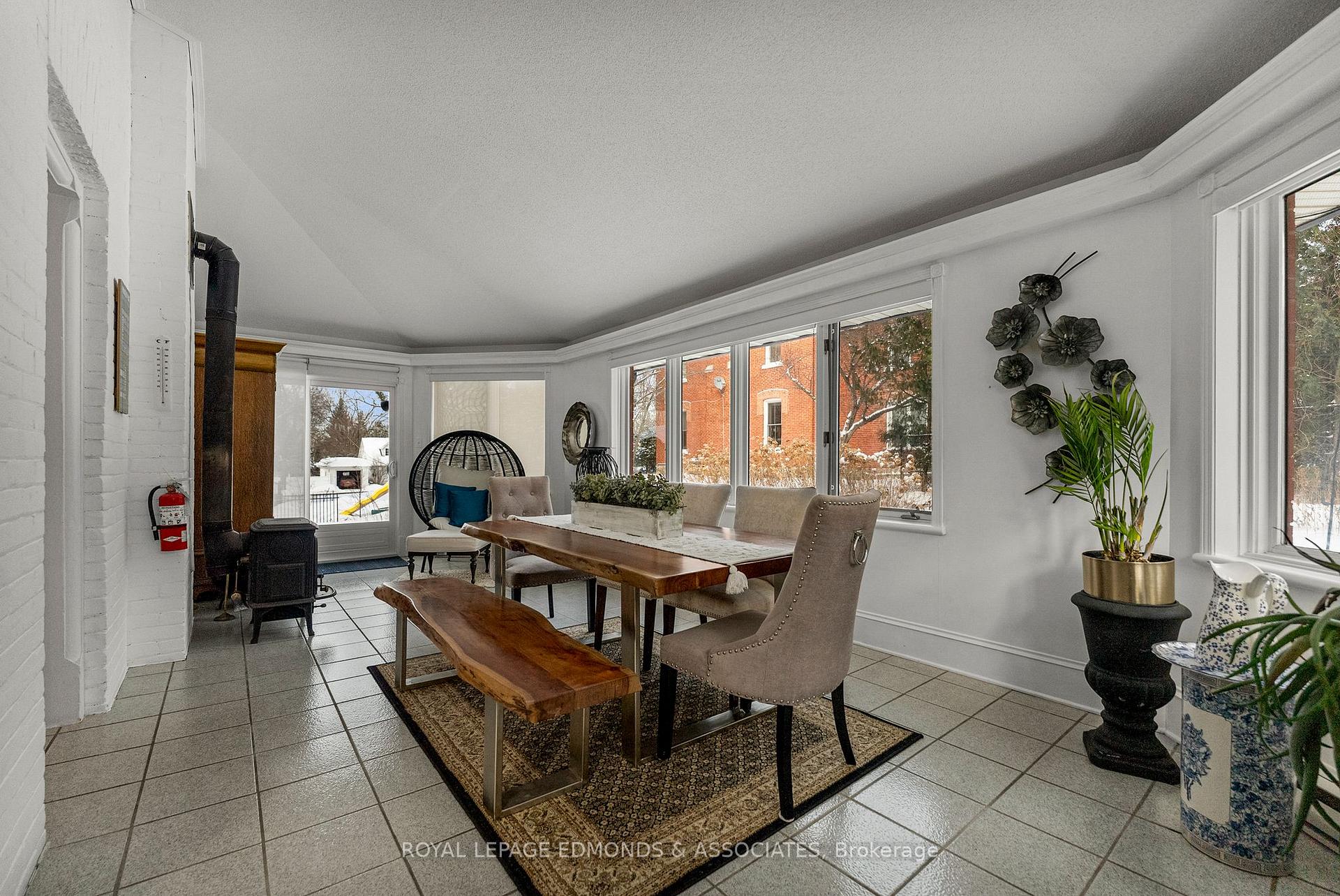 Photo 9 of 307 Maple Avenue, Pembroke — HOMEH