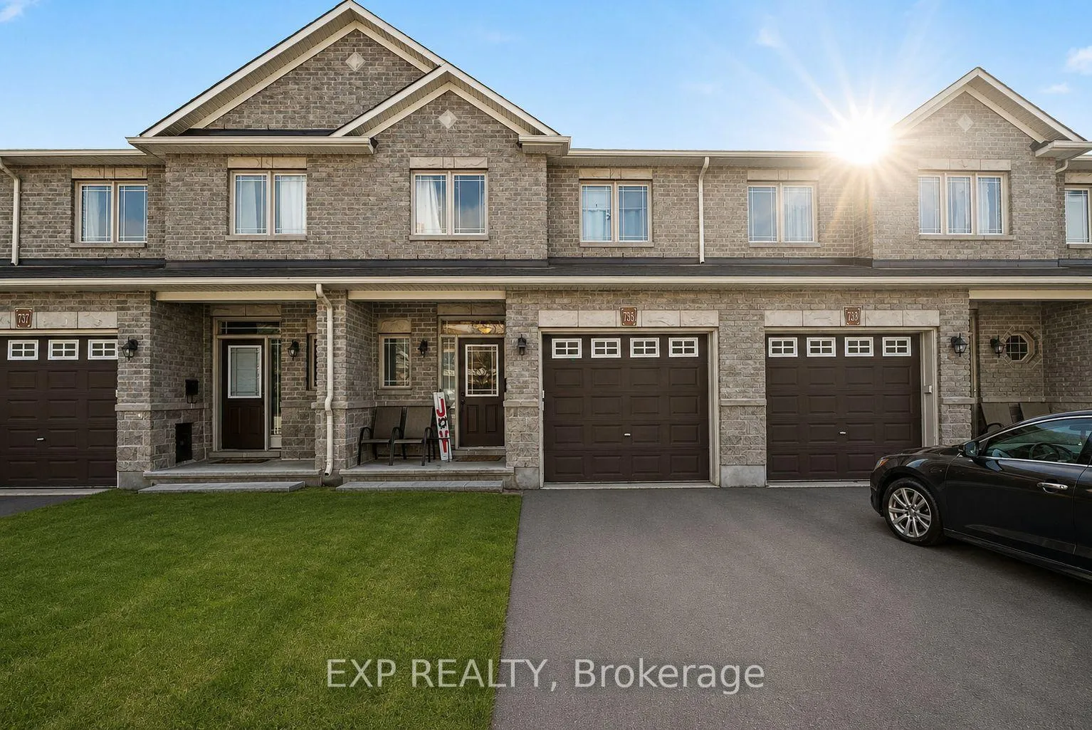 Photo 1 of 735 Regiment Avenue, Ottawa, Kanata - Emerald Meadows/Trailwest — HOMEH