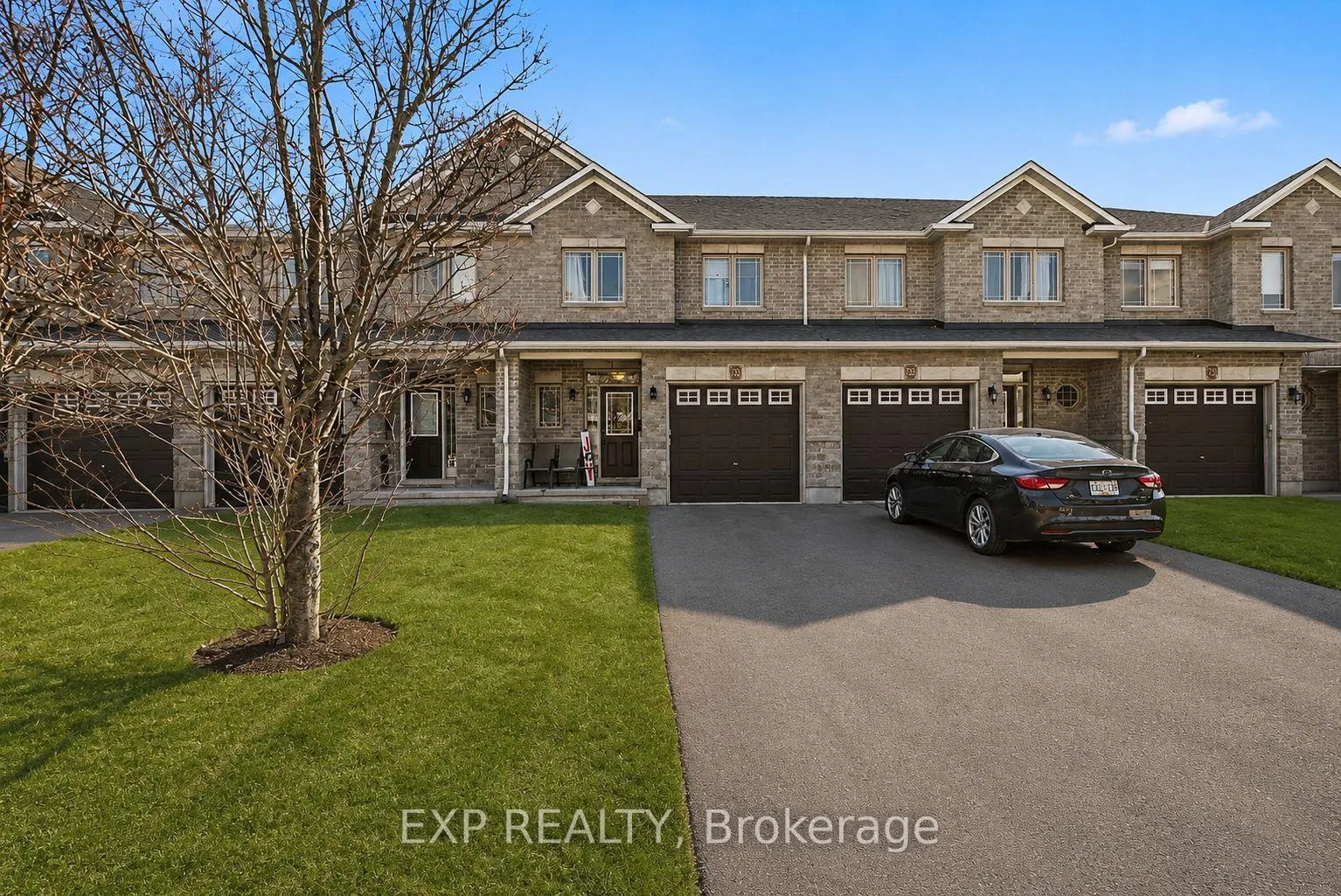 Photo 18 of 735 Regiment Avenue, Ottawa, Kanata - Emerald Meadows/Trailwest — HOMEH