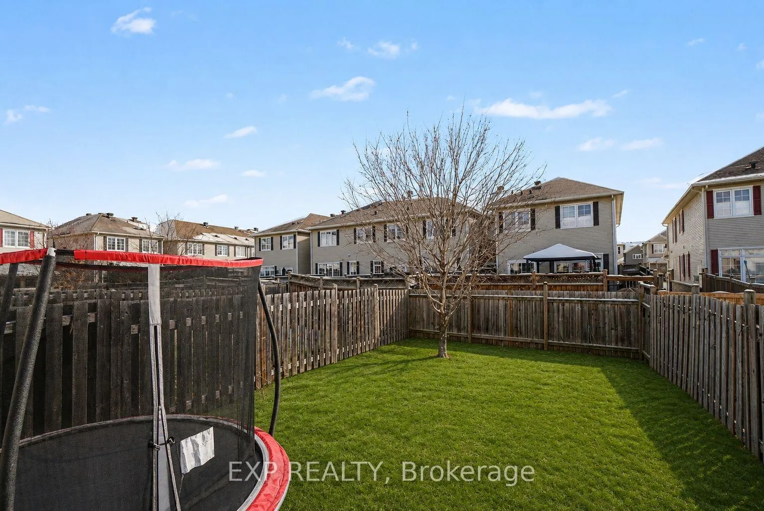 Photo 19 of 735 Regiment Avenue, Ottawa, Kanata - Emerald Meadows/Trailwest — HOMEH
