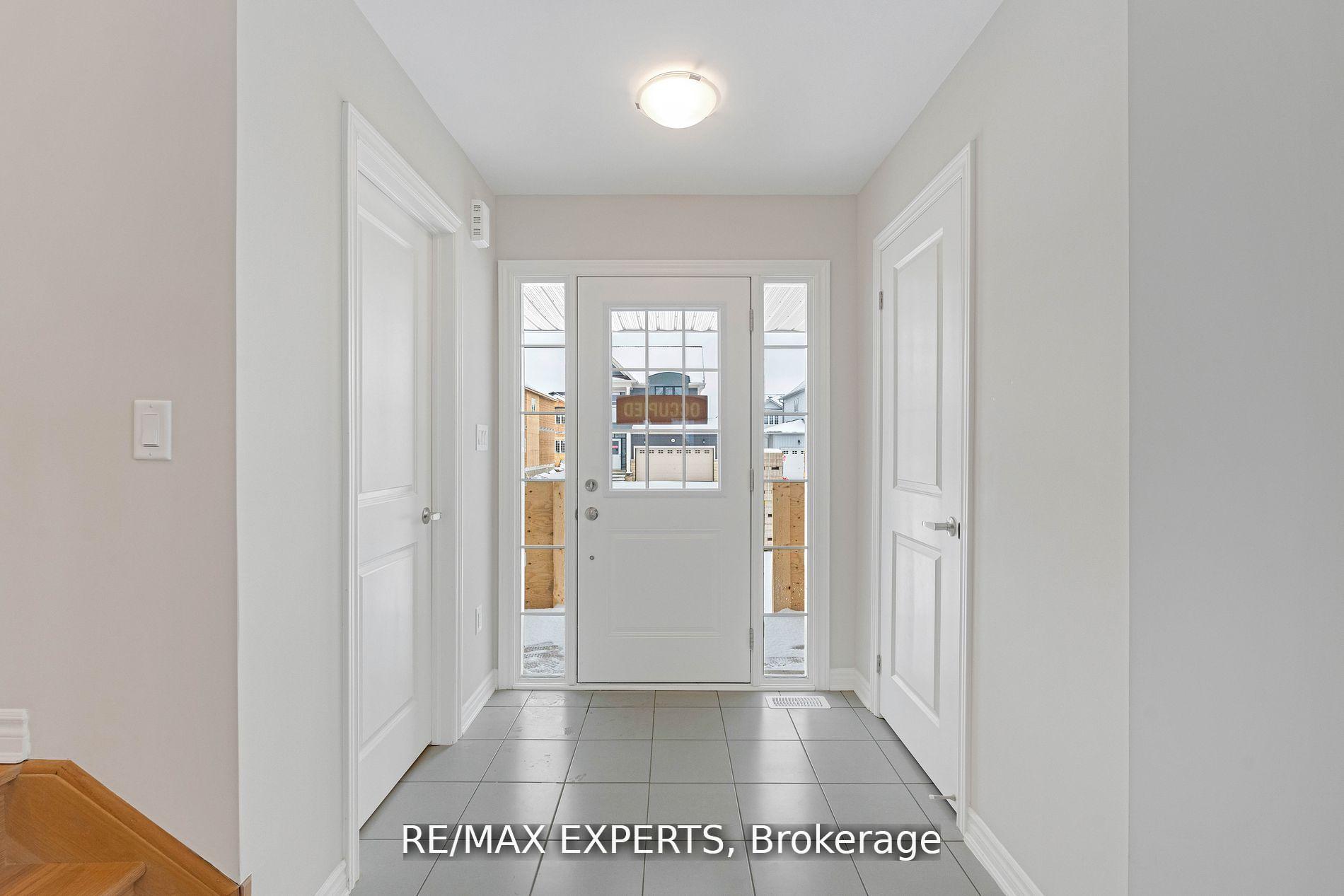 Photo 3 of 282 Springfield Crescent, Clearview, Stayner — HOMEH