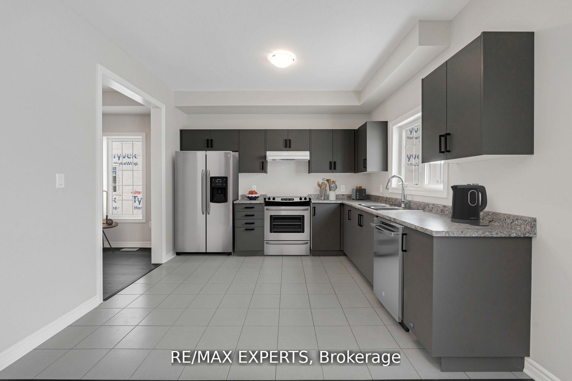 Photo 8 of 282 Springfield Crescent, Clearview, Stayner — HOMEH
