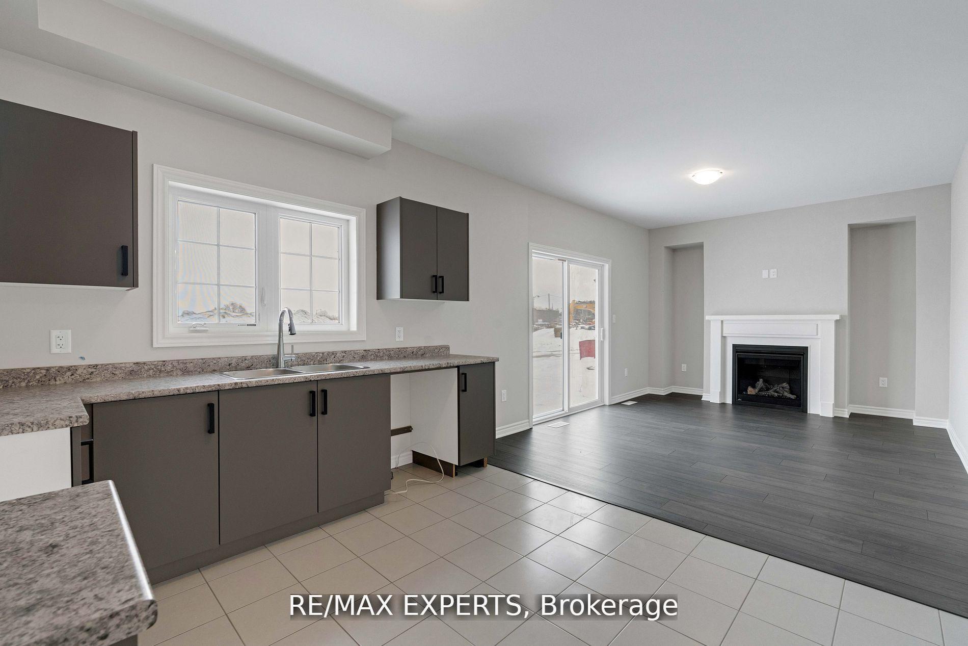 Photo 13 of 282 Springfield Crescent, Clearview, Stayner — HOMEH