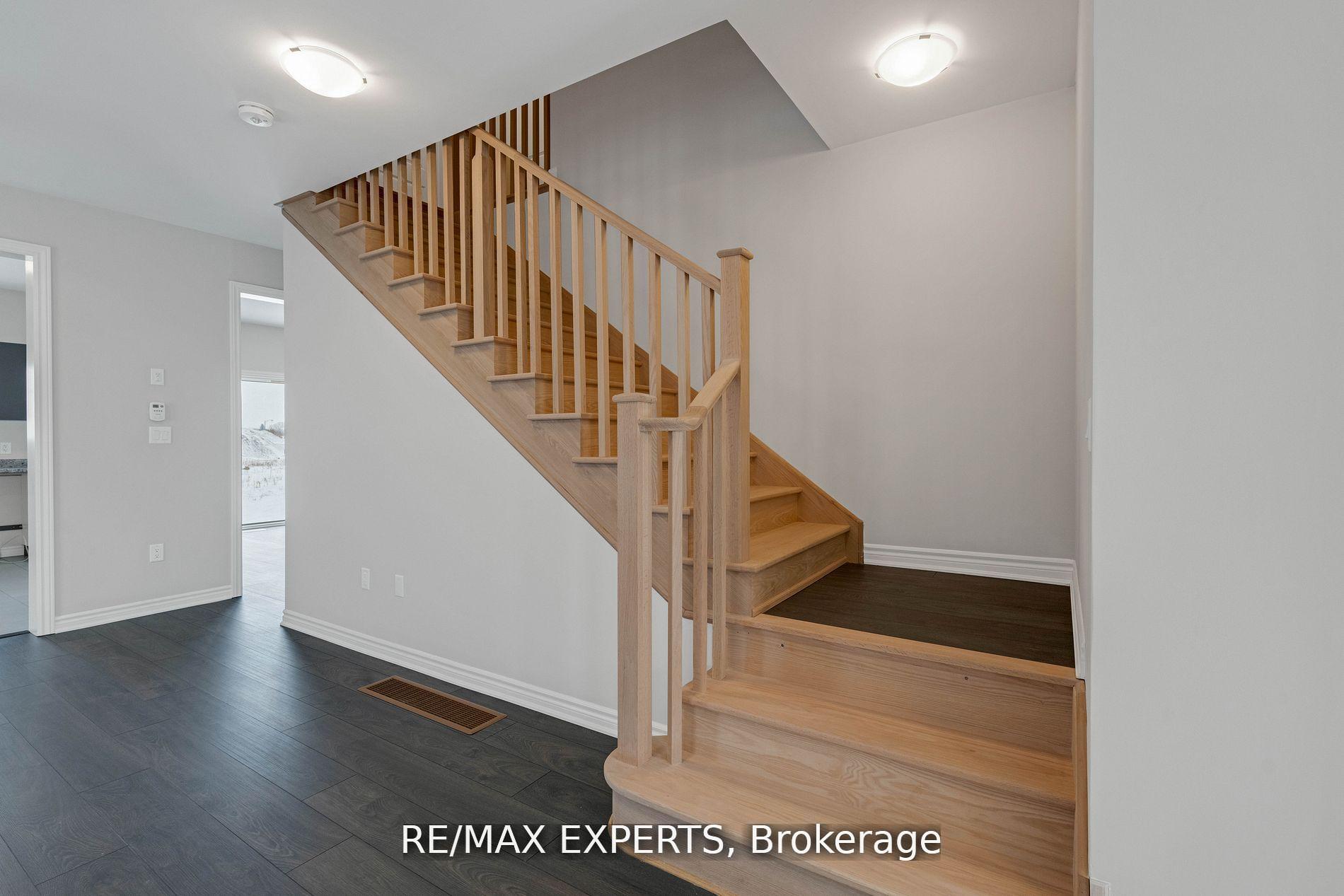 Photo 15 of 282 Springfield Crescent, Clearview, Stayner — HOMEH