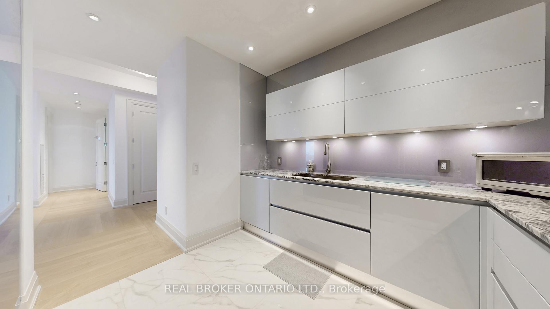 Photo 17 of Unit 1603, 88 Davenport Road, Toronto, The Annex — HOMEH