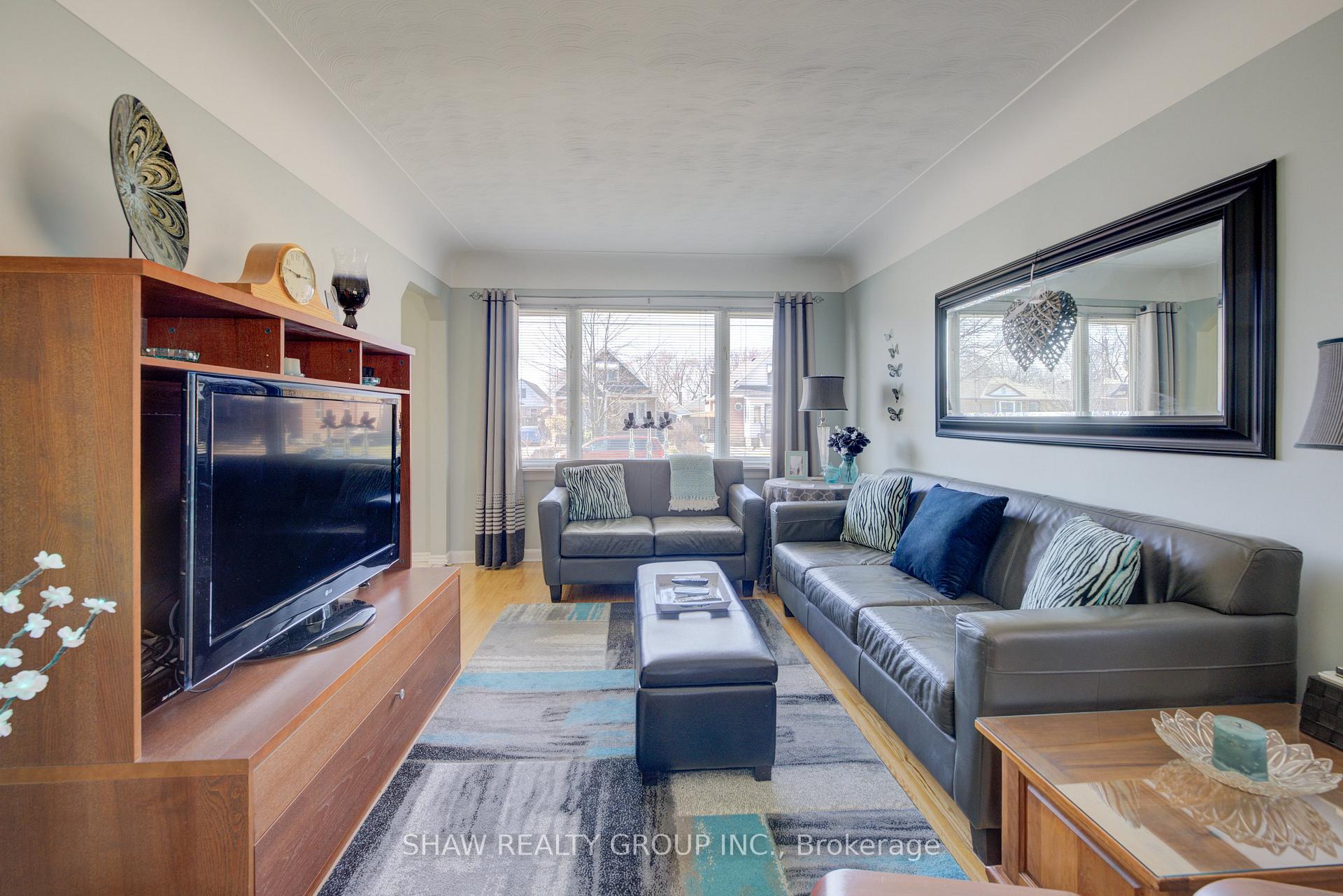Photo 7 of 383 East 14TH Street, Hamilton, Inch Park — HOMEH