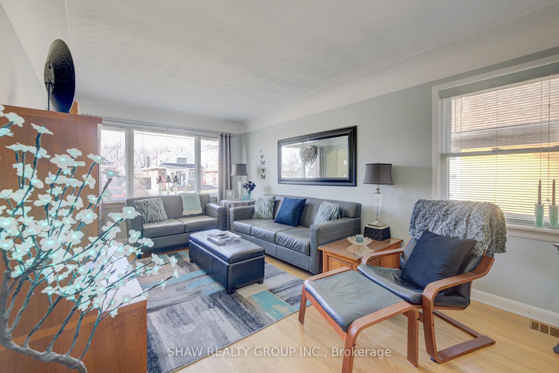 Photo 9 of 383 East 14TH Street, Hamilton, Inch Park — HOMEH