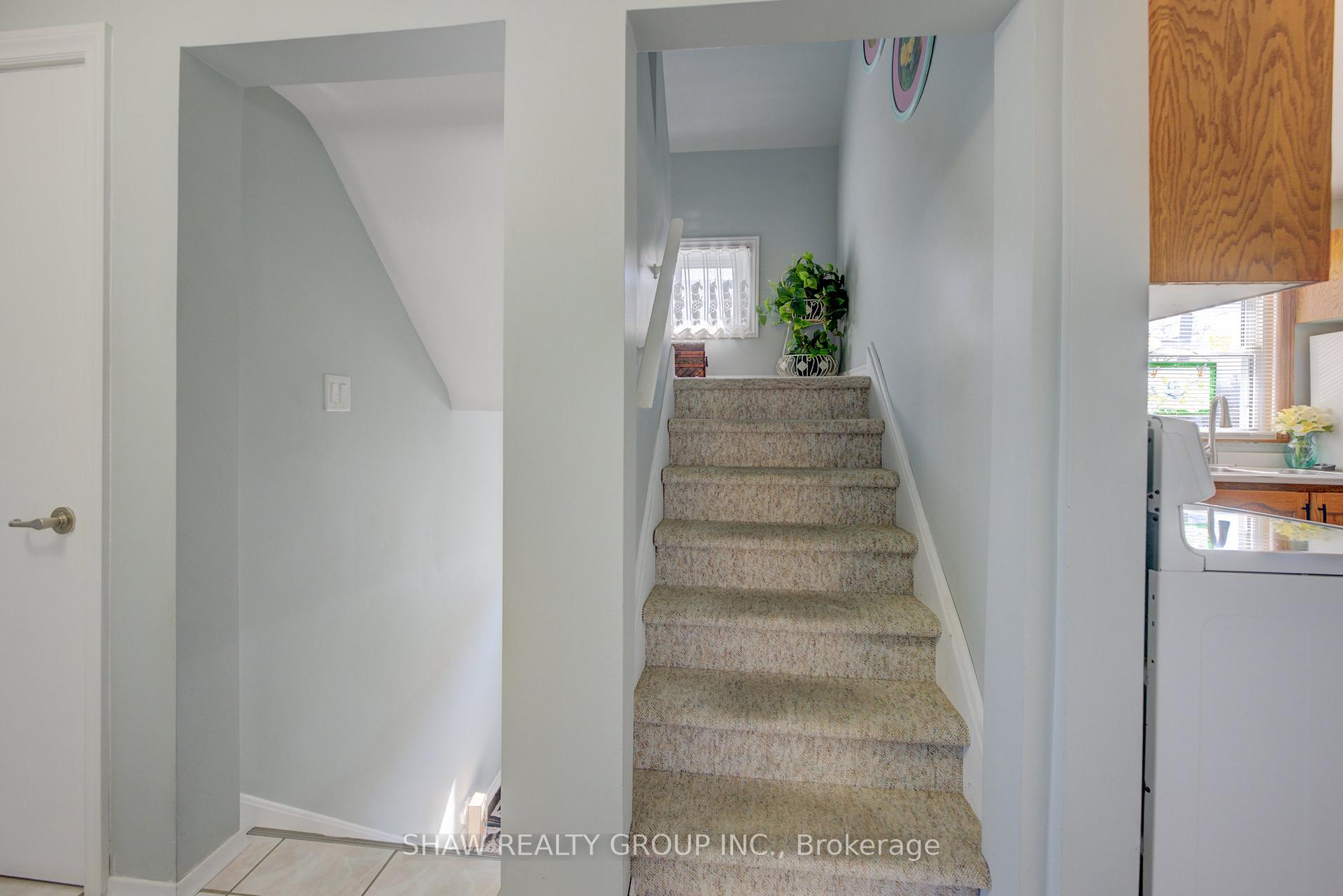 Photo 27 of 383 East 14TH Street, Hamilton, Inch Park — HOMEH