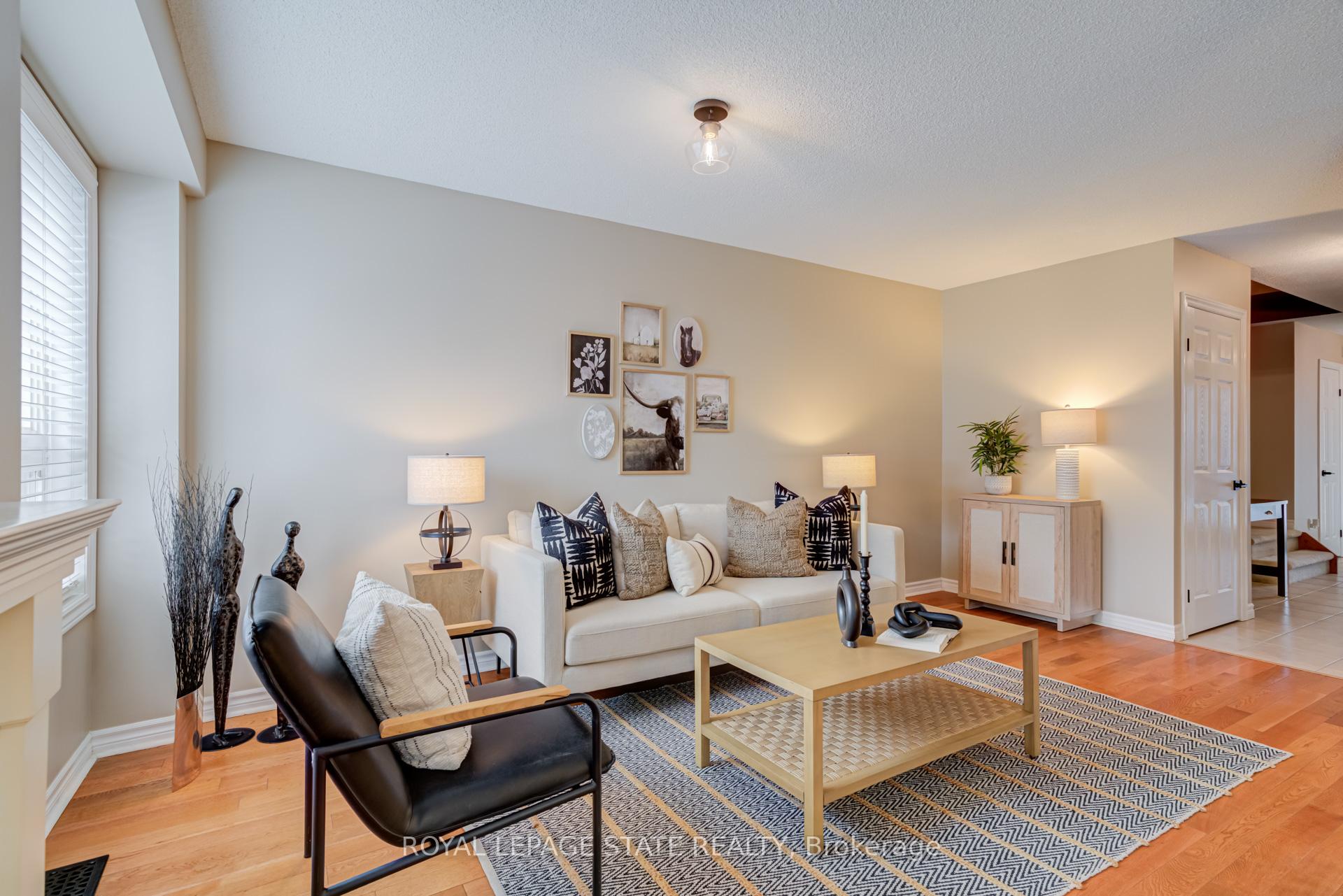 Photo 7 of 50 Valridge Drive, Hamilton, Ancaster — HOMEH