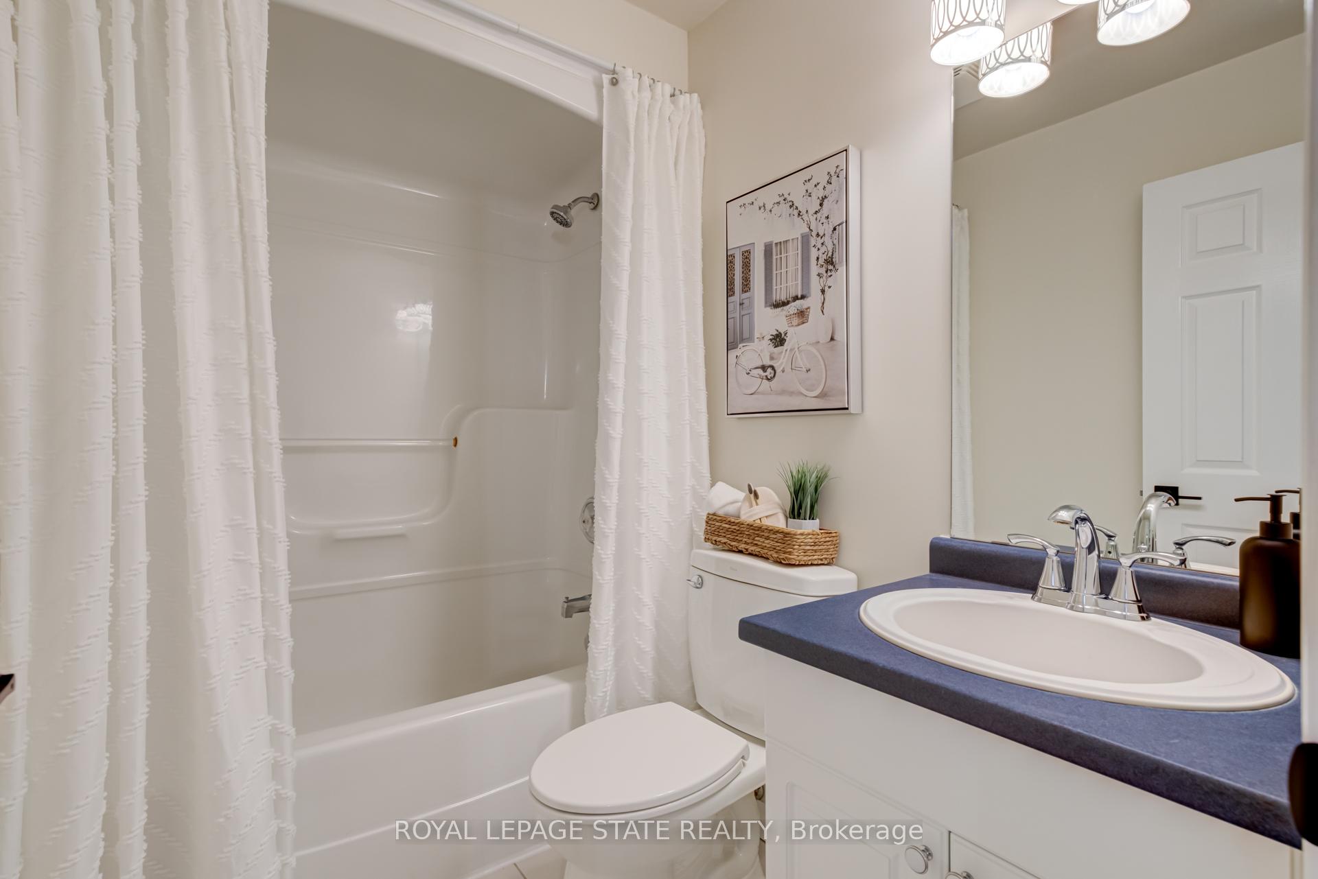 Photo 29 of 50 Valridge Drive, Hamilton, Ancaster — HOMEH