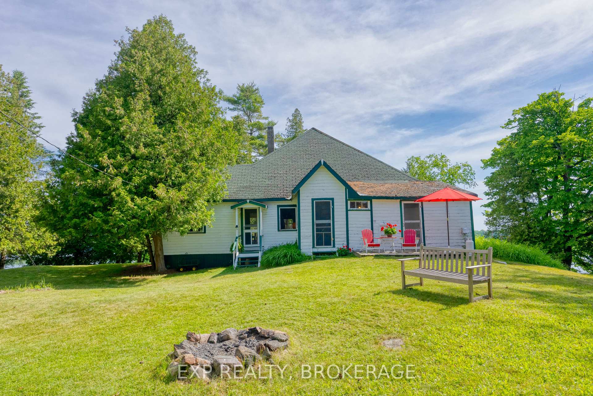 Photo 2 of Island S, Frontenac, Frontenac Centre — HOMEH