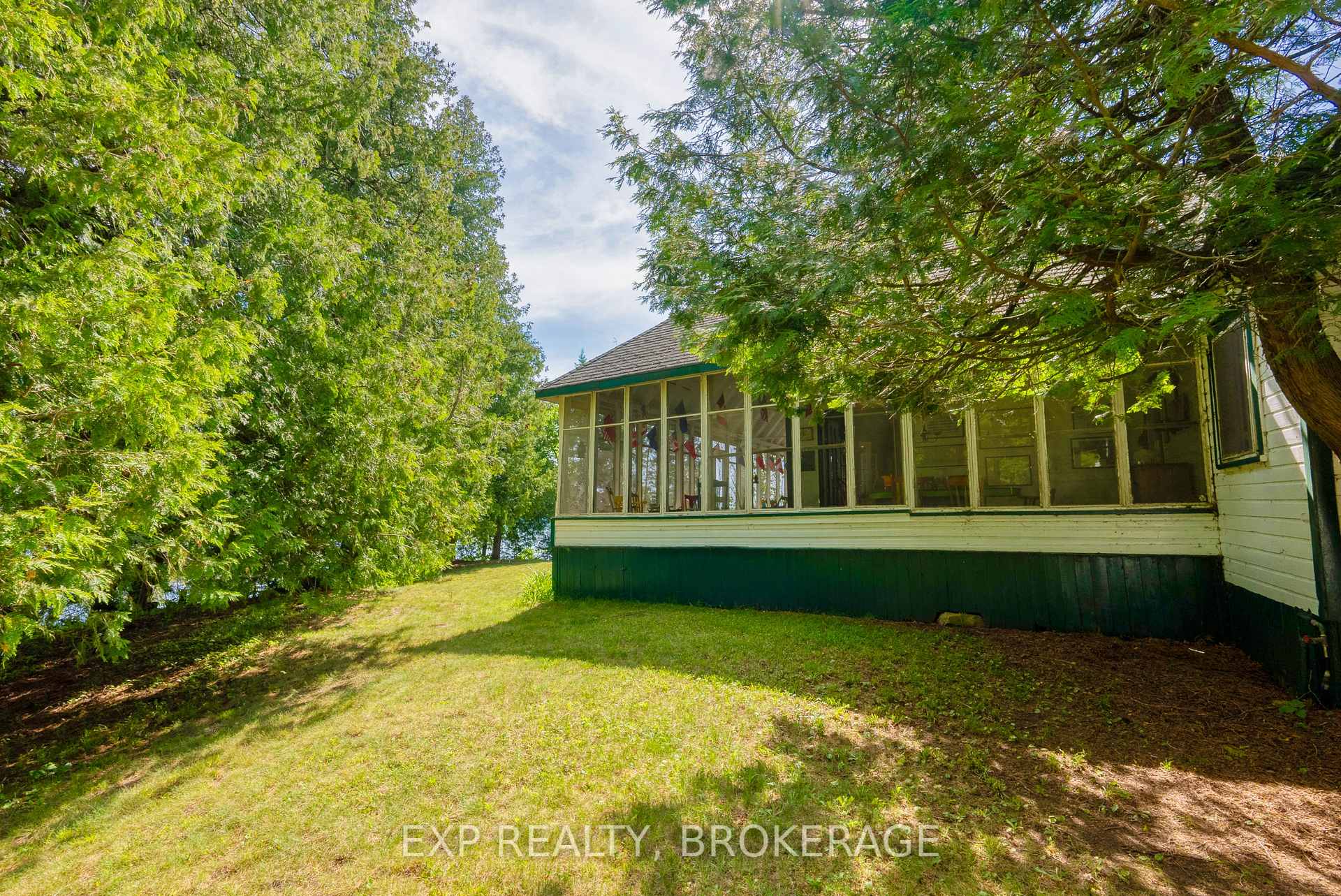 Photo 4 of Island S, Frontenac, Frontenac Centre — HOMEH
