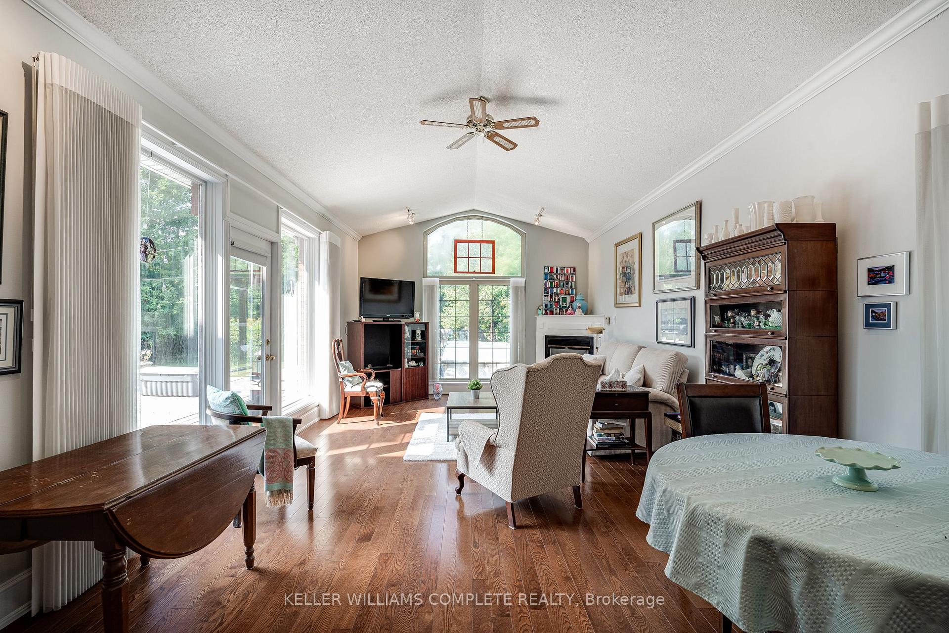 Photo 16 of 163 Book Road W, Hamilton, Rural Ancaster — HOMEH