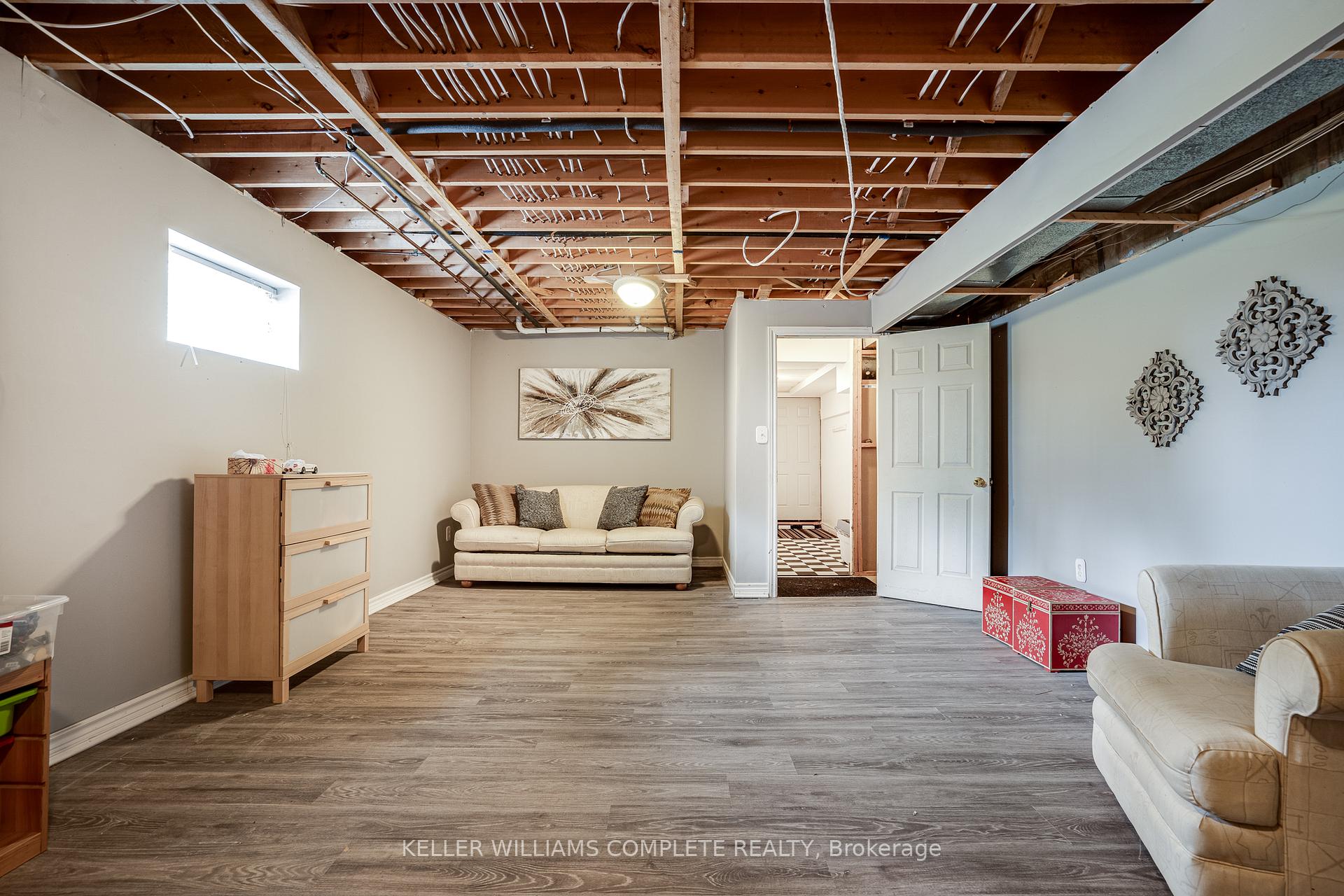 Photo 19 of 163 Book Road W, Hamilton, Rural Ancaster — HOMEH
