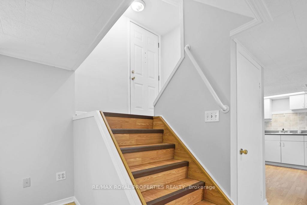 Photo 63 of 27 David Avenue, Hamilton, Hill Park — HOMEH