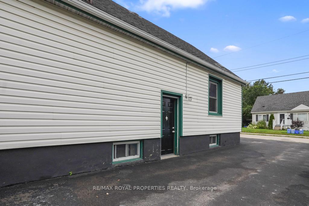 Photo 4 of 27 David Avenue, Hamilton, Hill Park — HOMEH