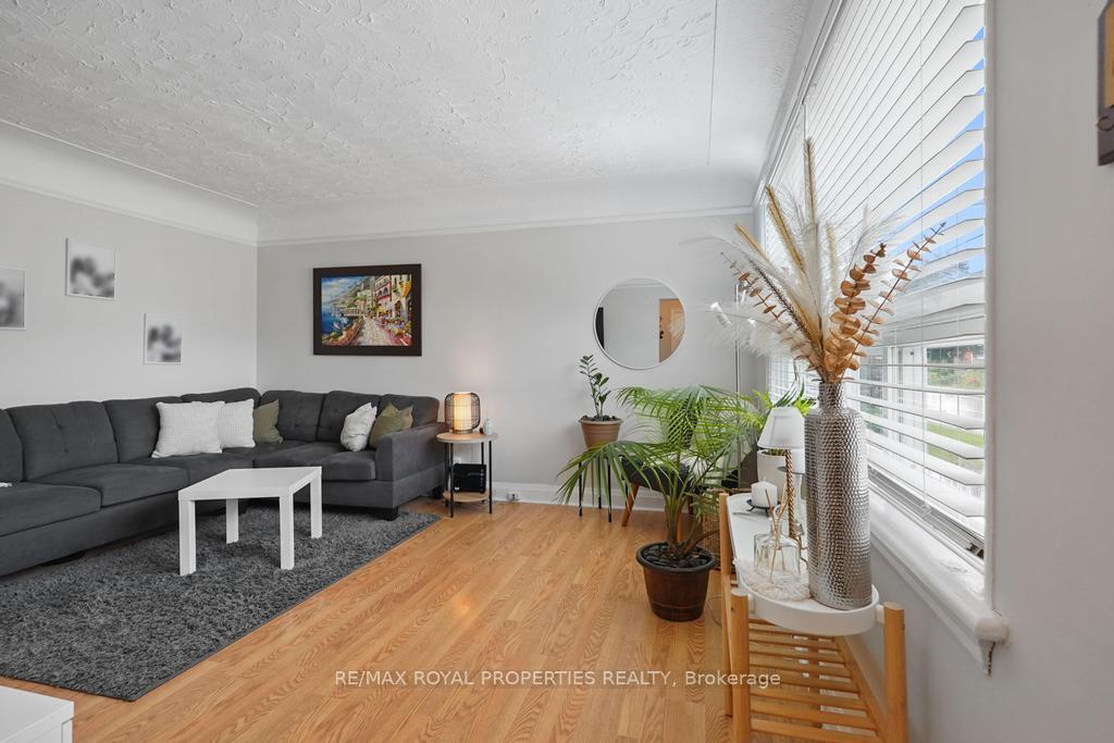 Photo 5 of 27 David Avenue, Hamilton, Hill Park — HOMEH