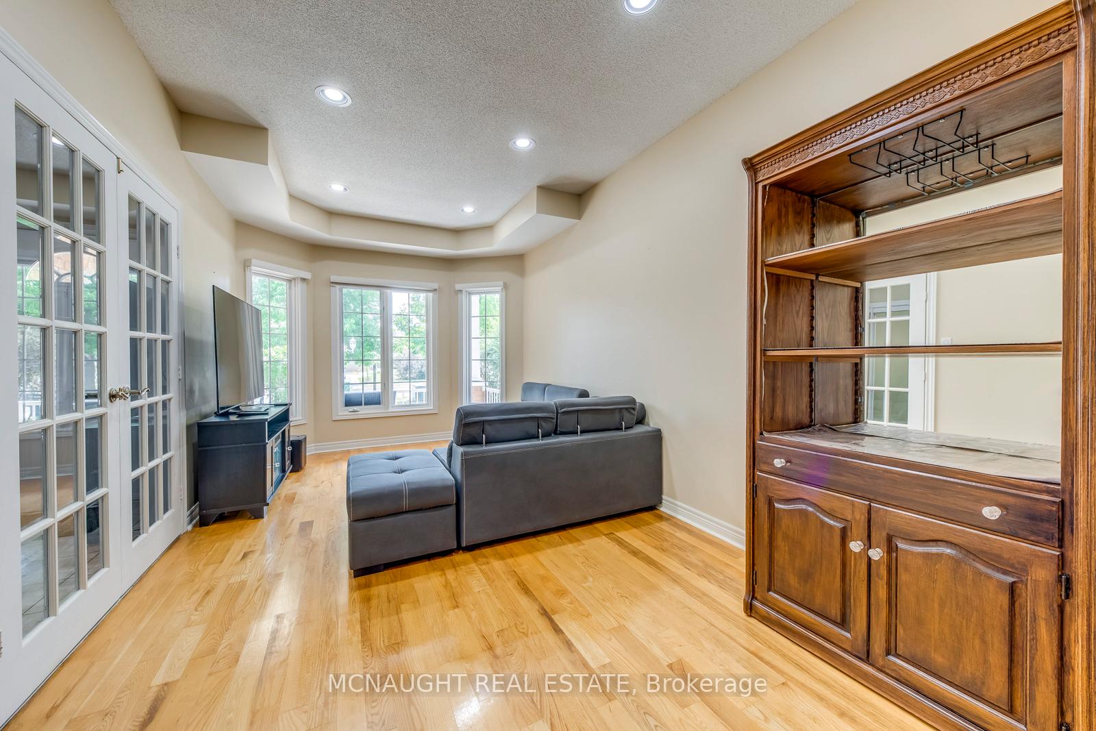 Photo 6 of 101 Letty Avenue, Brampton, Fletcher's West — HOMEH