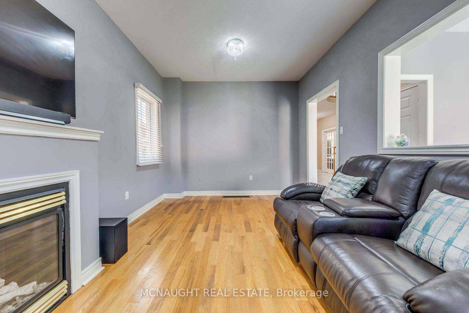Photo 15 of 101 Letty Avenue, Brampton, Fletcher's West — HOMEH